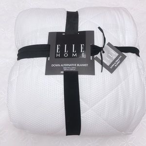 Elle Decor Seersucker Down Alternative Comforter